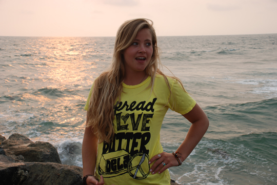 Dela Clothing - Laura Thatcher