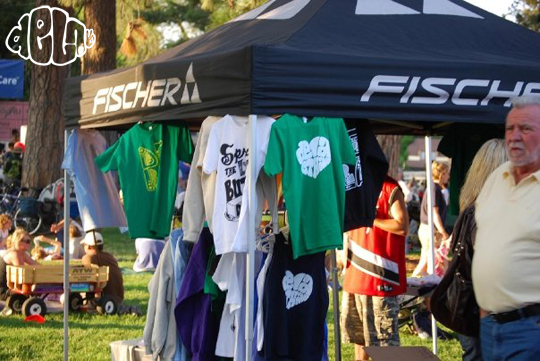 Dela Clothing Booth