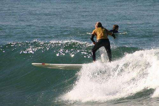 Dela Clothing - Surfing Laura Thatcher